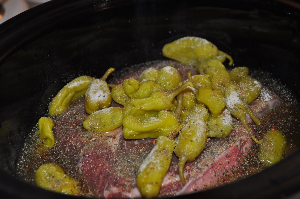 beef, Italian, easy, crockpot, cheese, peperoncini, Italian dressing, sandwich, recipe, food