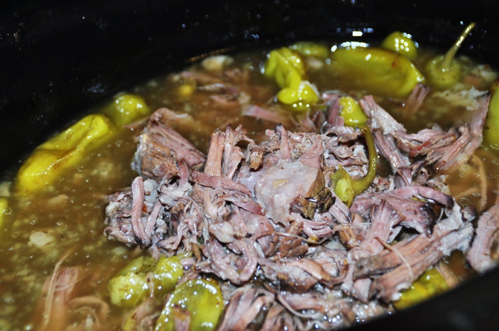 beef, Italian, easy, crockpot, cheese, peperoncini, Italian dressing, sandwich, recipe, food