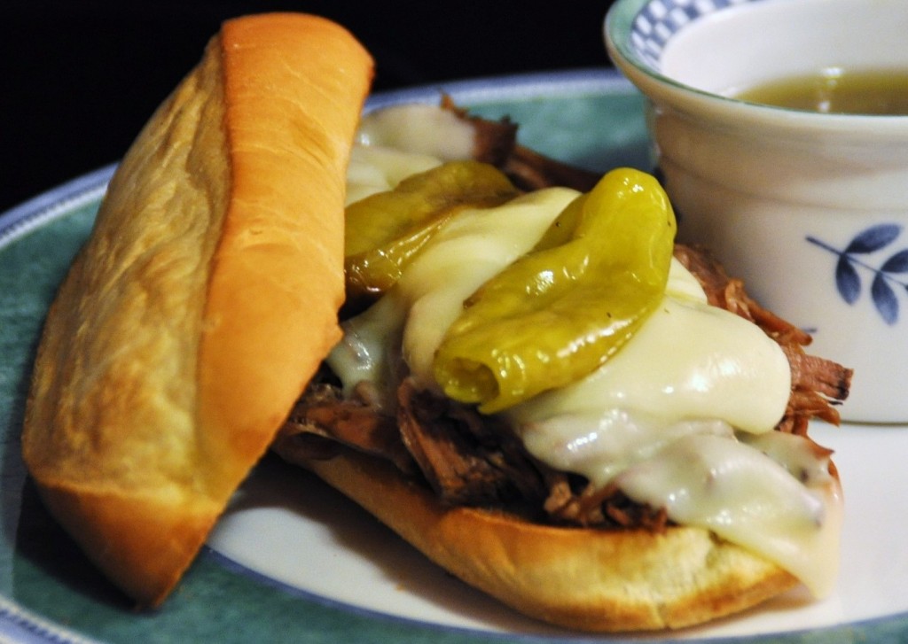 beef, Italian, easy, crockpot, cheese, peperoncini, Italian dressing, sandwich, recipe, food