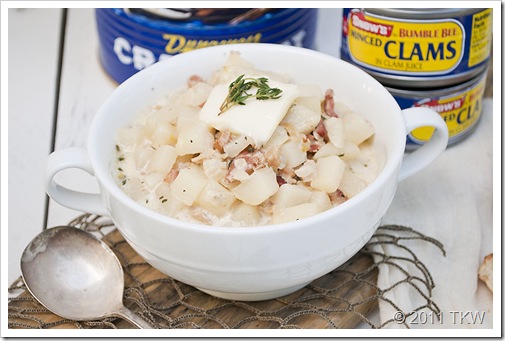 Clam chowder close