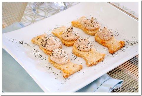 Salmon Creme and Crackers_121011_0023