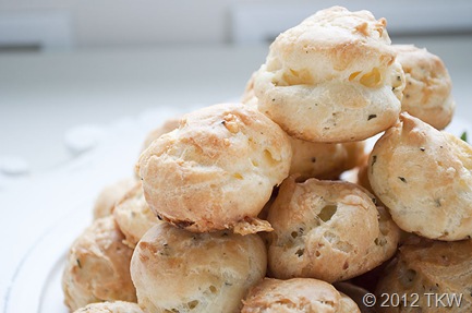 1 Rosemary & Roasted Garlic Gourgeres_041212_0023