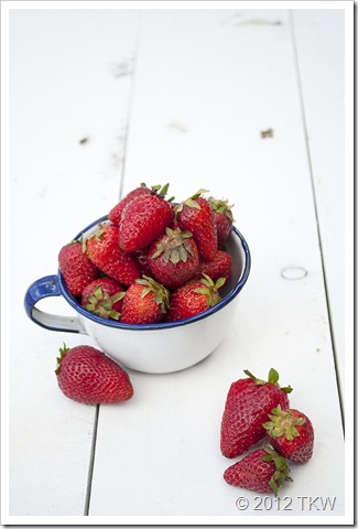 1 Strawberries_120424_0056