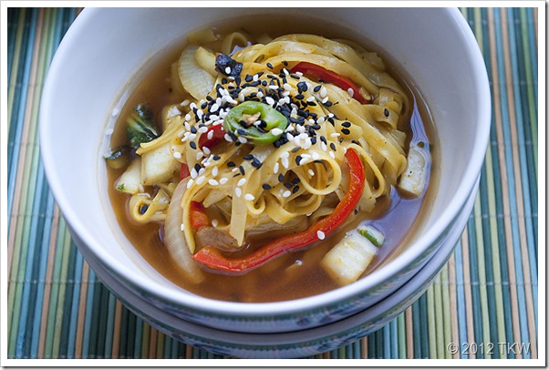 1 Noodle Bowl - weheartvegan_120507_0044