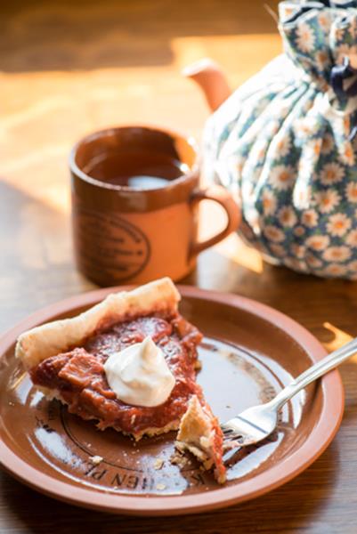 Smashed Rhubarb and Strawberry Tart